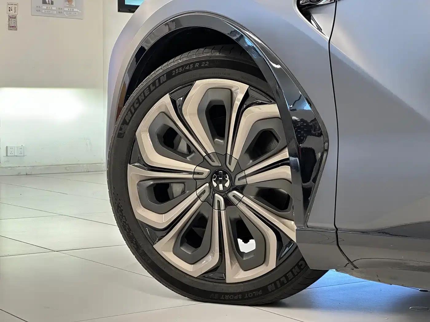 HiPhi X 2021 Flagship Edition 4-seater — миниатюра 23