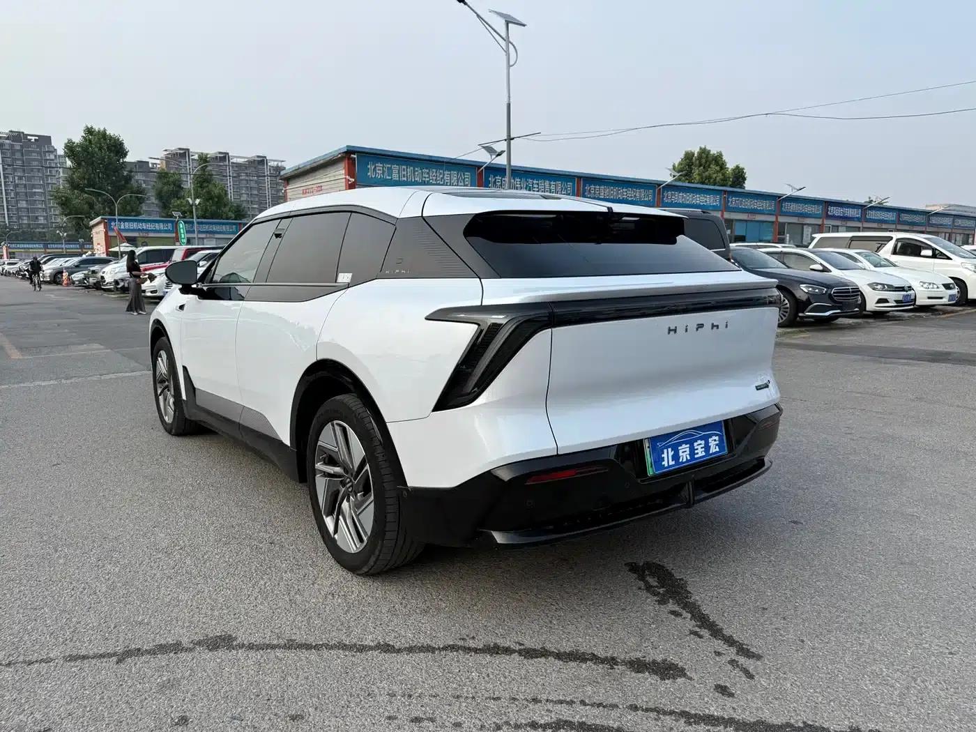 HiPhi Y 2023 560km Elite Edition — миниатюра 17