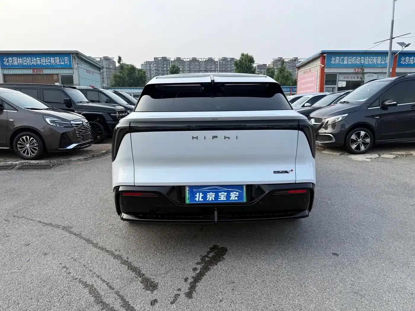 HiPhi Y 2023 560km Elite Edition — миниатюра 18