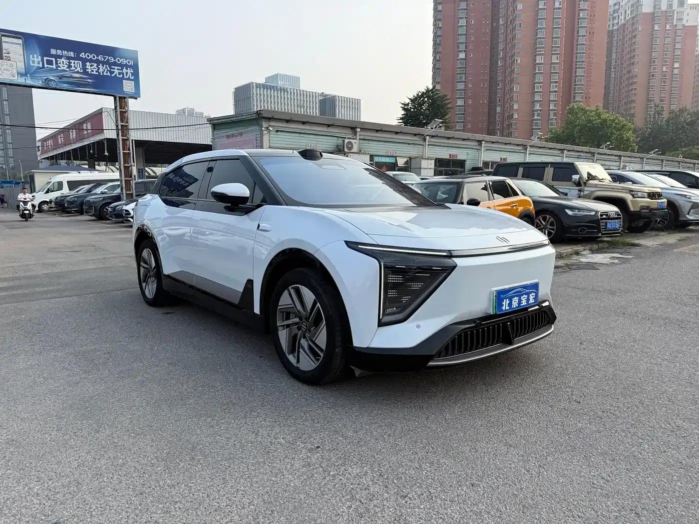 HiPhi Y 2023 560km Elite Edition — миниатюра 3