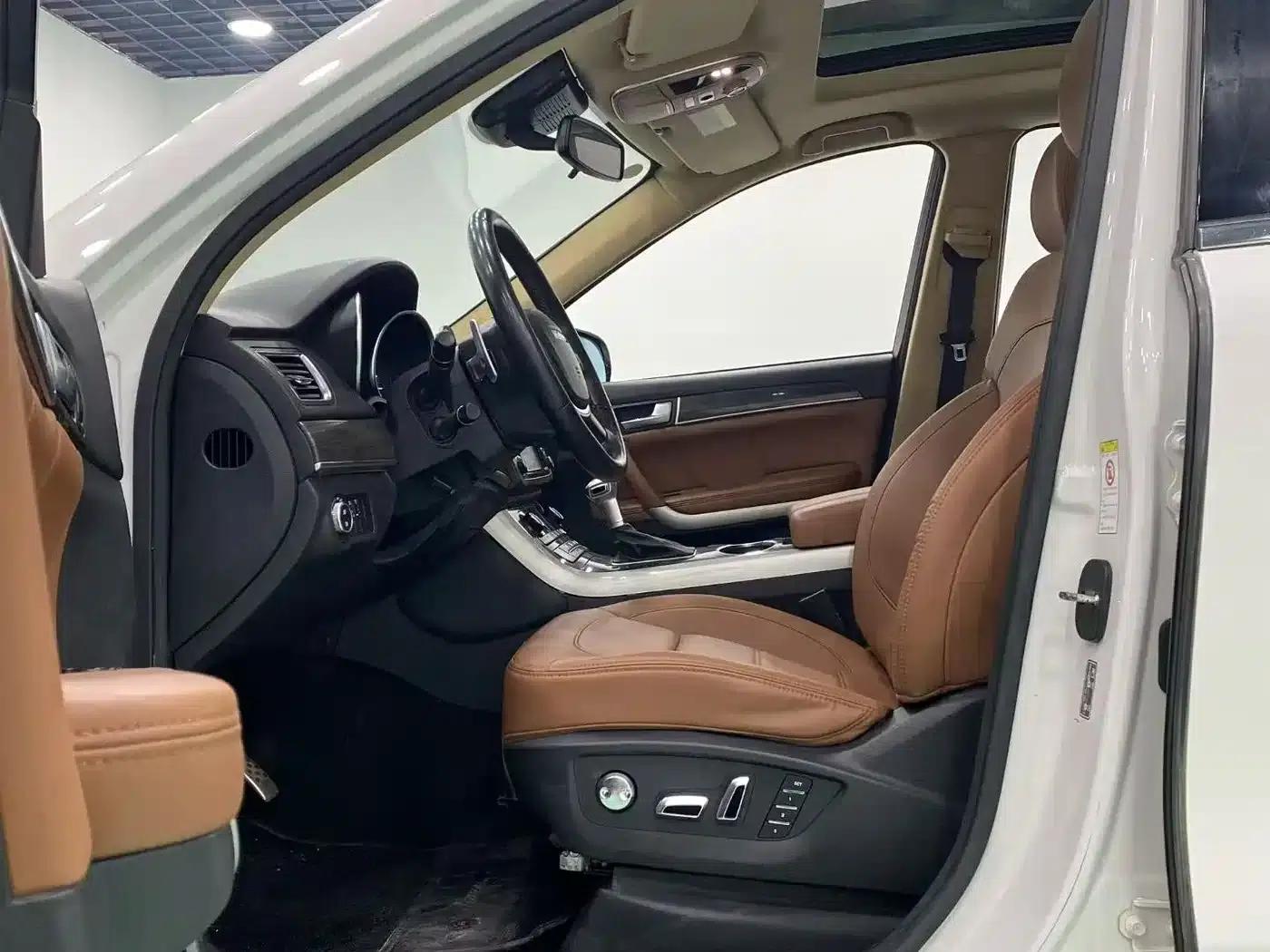 Haval H8 2015 2.0T 2WD Comfort Model — миниатюра 4