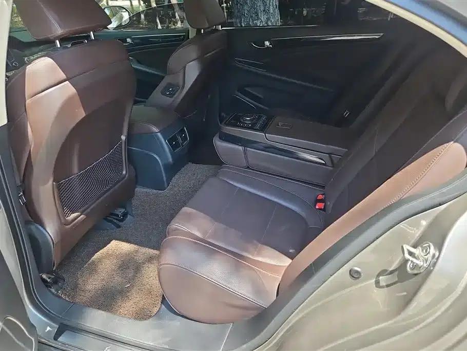 Hongqi H7 2018 2.0T Flagship Edition — миниатюра 11