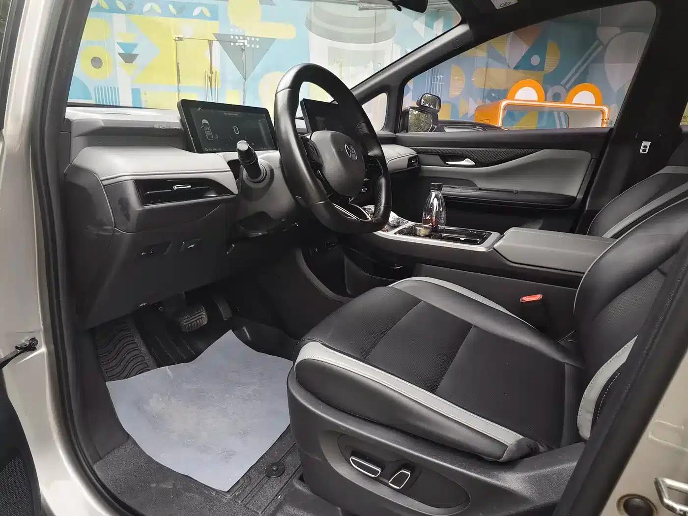 Hycan Z03 2022 Model 510km Trendy Edition 135kW 63.98kWh — миниатюра 6