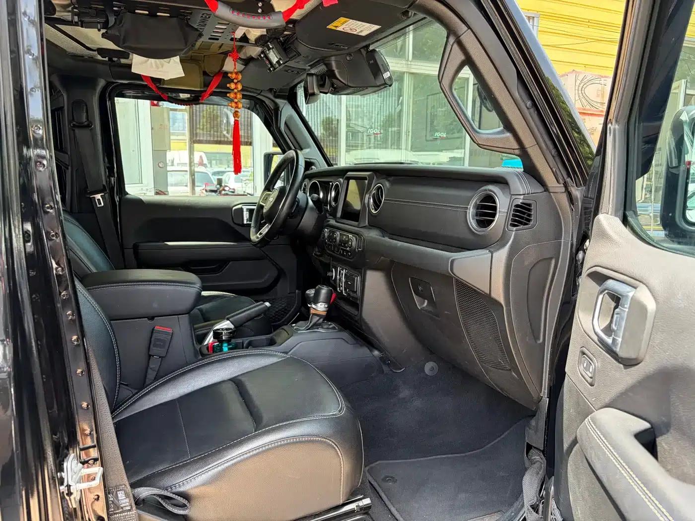 Jeep Wrangler New Energy 2021 Model 4-Door 2.0T 4xe Sahara — миниатюра 20