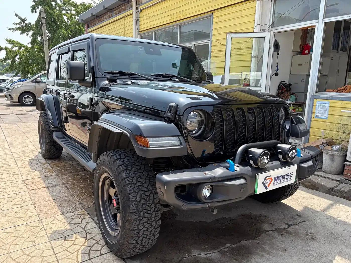 Jeep Wrangler New Energy 2021 Model 4-Door 2.0T 4xe Sahara — миниатюра 3