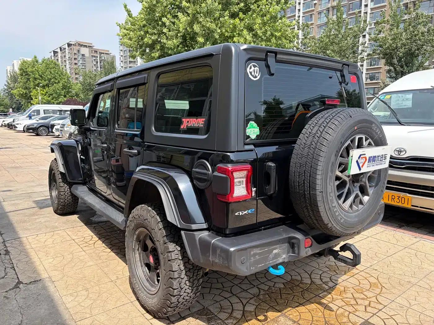 Jeep Wrangler New Energy 2021 Model 4-Door 2.0T 4xe Sahara — миниатюра 6
