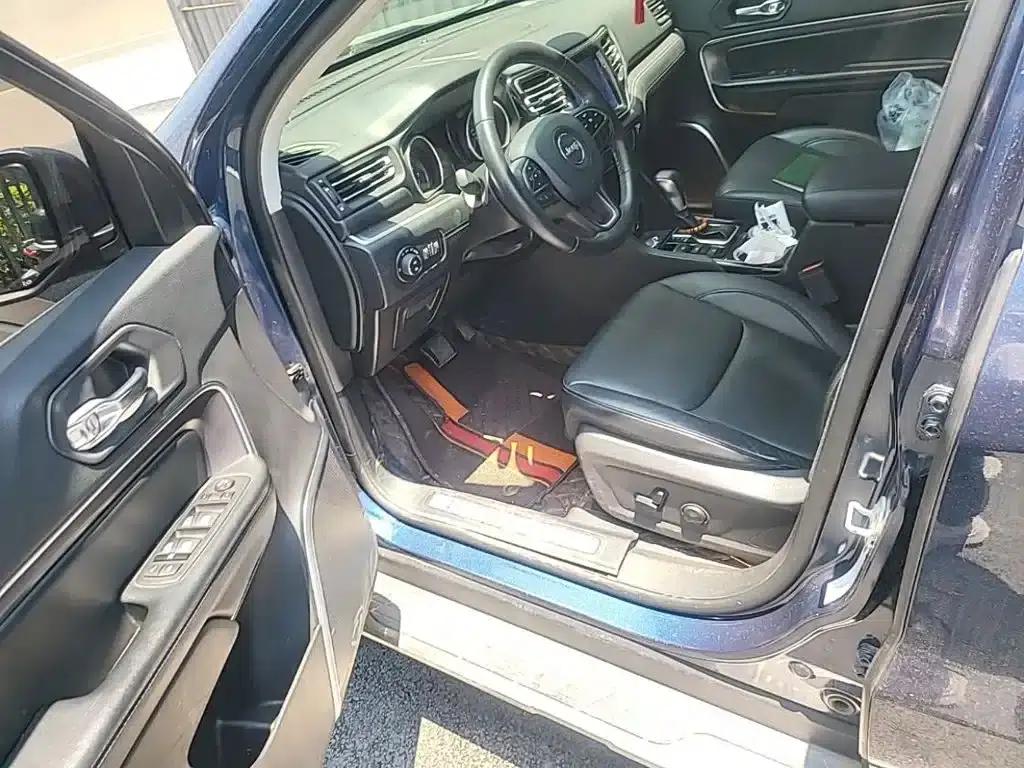 Commander 2018 2.0T 4WD Premium Edition (National V Emission Standard) — миниатюра 23