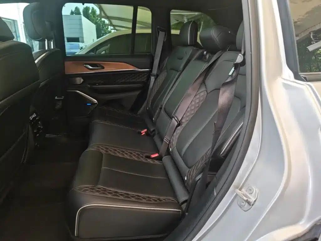 2023 Jeep Grand Cherokee 4xe Imported Model 4xe Peak Edition — миниатюра 17