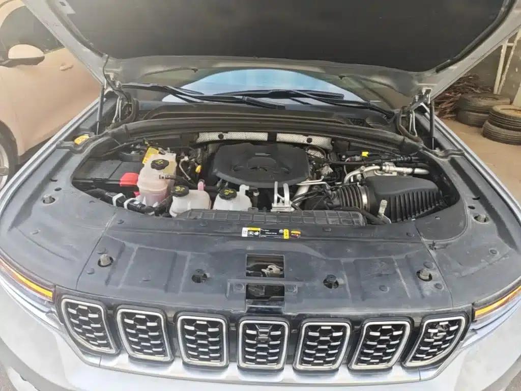 2023 Jeep Grand Cherokee 4xe Imported Model 4xe Peak Edition — миниатюра 20