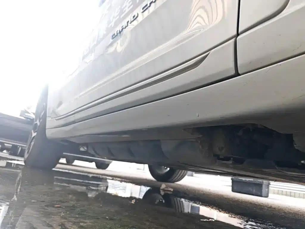 2023 Jeep Grand Cherokee 4xe Imported Model 4xe Peak Edition — миниатюра 21