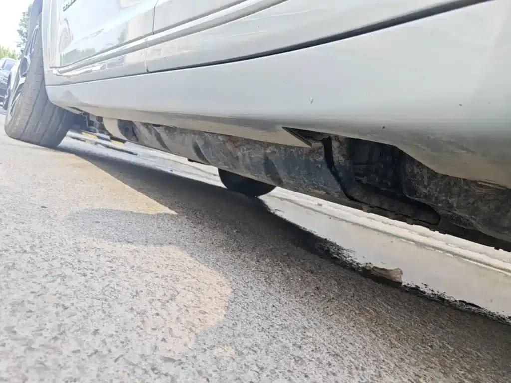 2023 Jeep Grand Cherokee 4xe Imported Model 4xe Peak Edition — миниатюра 22