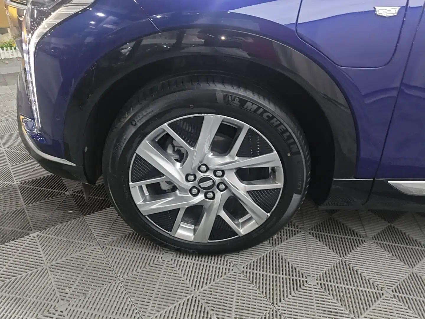 Cadillac OPTIQ 2024 Standard Range Version — миниатюра 10