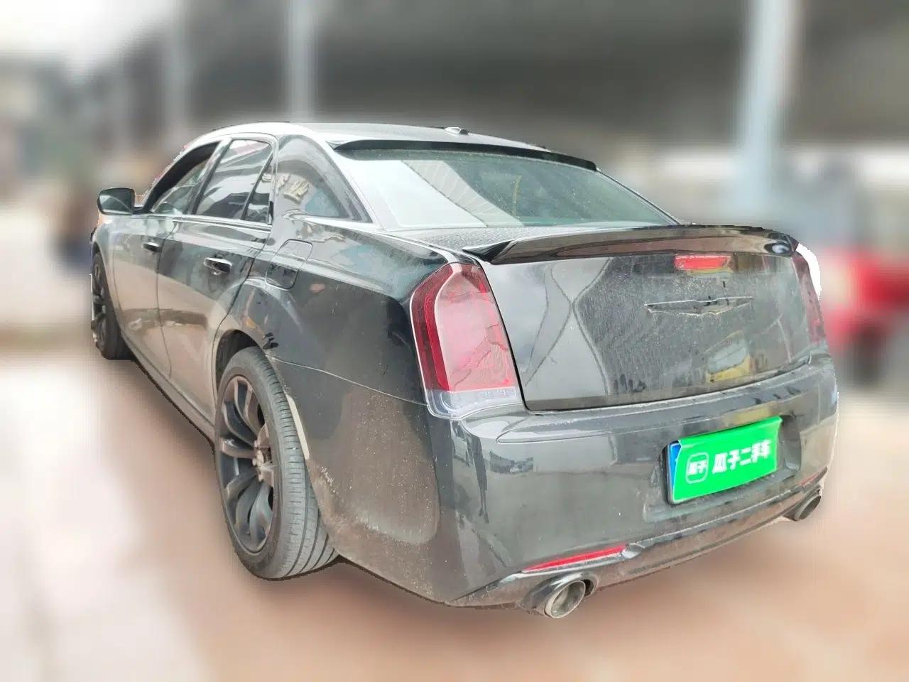 Chrysler 300C 2016 3.0L Supreme Edition — миниатюра 4