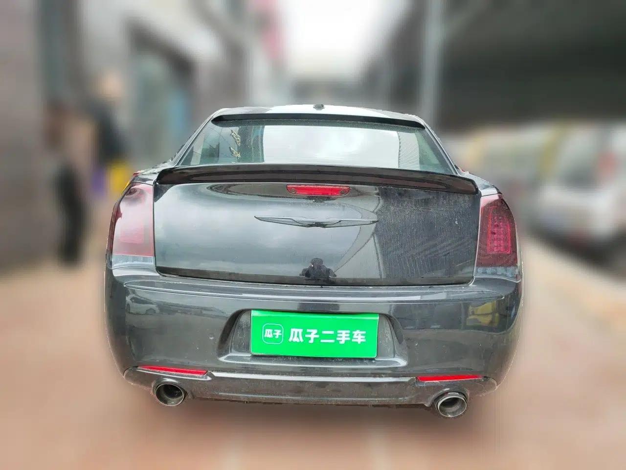 Chrysler 300C 2016 3.0L Supreme Edition — миниатюра 5