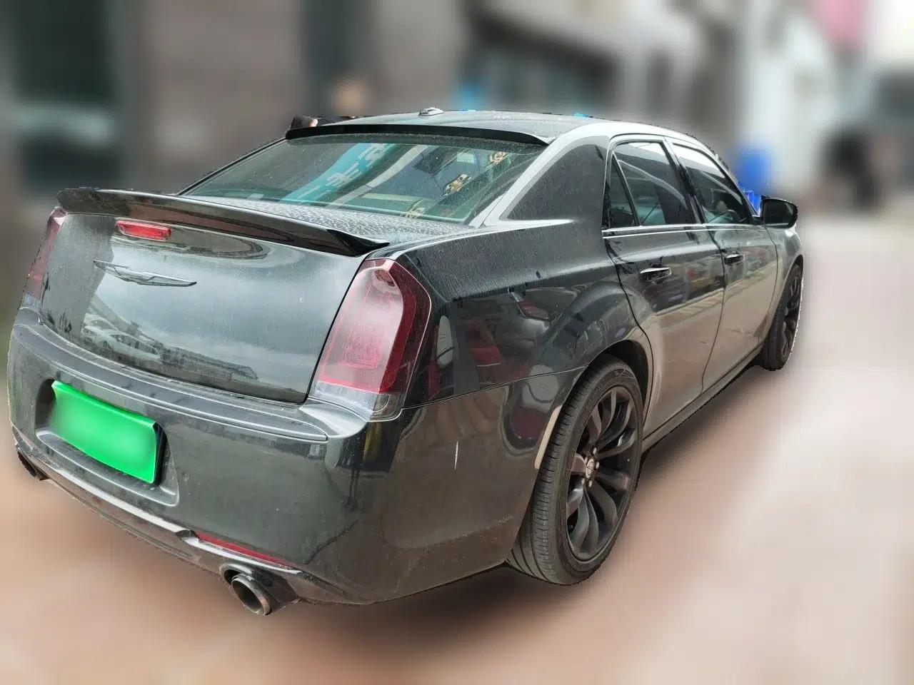 Chrysler 300C 2016 3.0L Supreme Edition — миниатюра 6