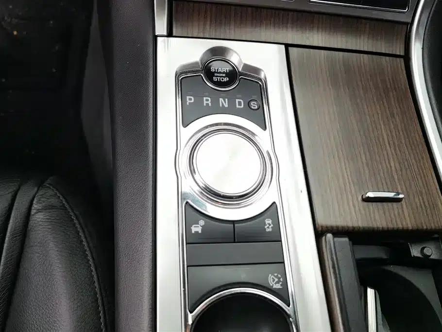 2015 Jaguar XF 2.0T Sportbrake Elegance Edition — миниатюра 16