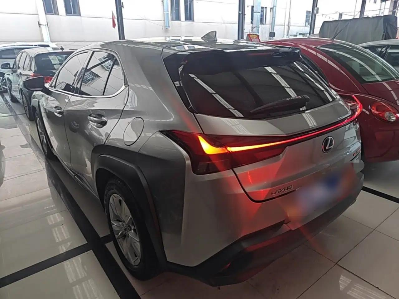 Lexus UX 2020 200 Special Edition — миниатюра 4