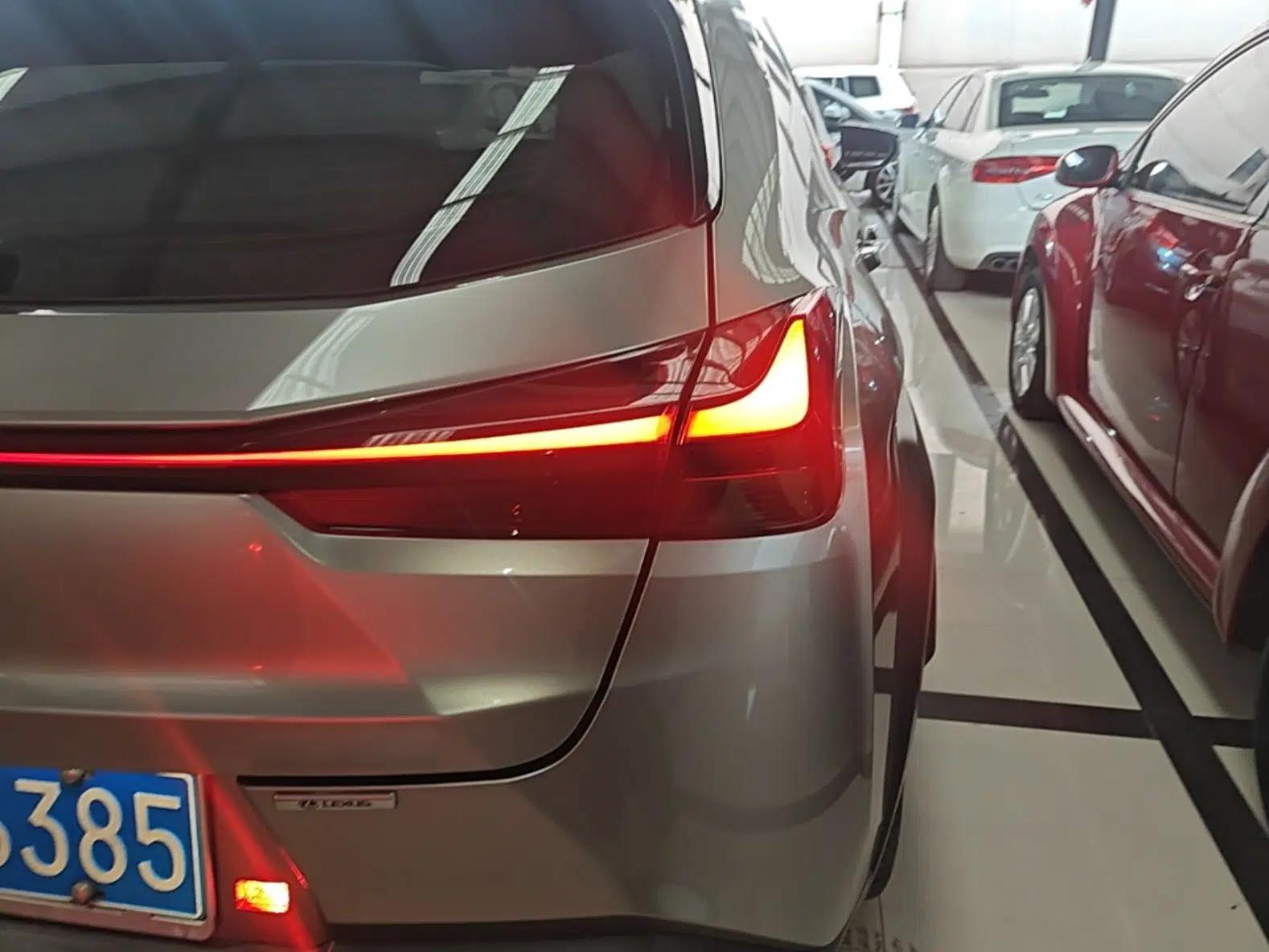 Lexus UX 2020 200 Special Edition — миниатюра 9