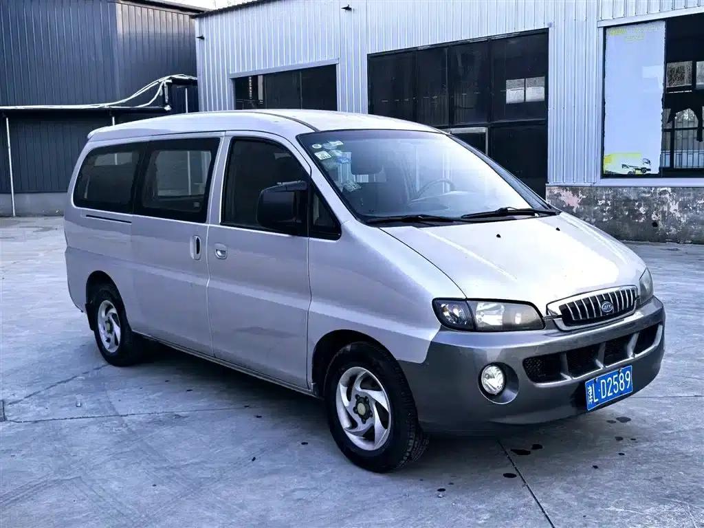 Refine 2008 2.0L Shuttle Gasoline Standard Edition with Single Air Conditioning — миниатюра 2