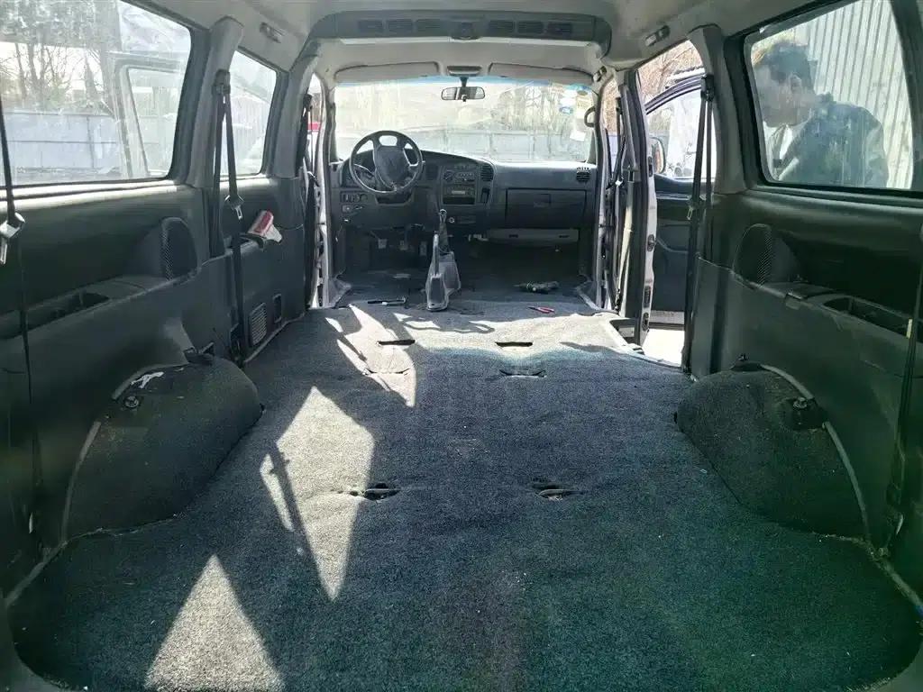 Refine 2008 2.0L Shuttle Gasoline Standard Edition with Single Air Conditioning — миниатюра 4