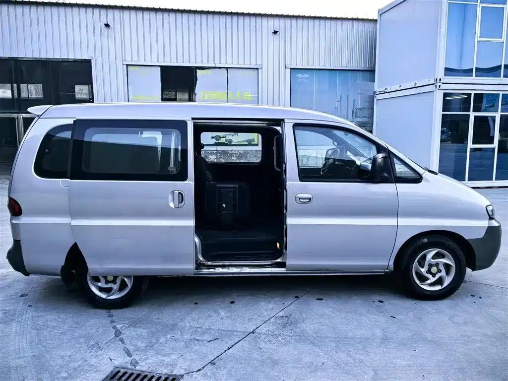 Refine 2008 2.0L Shuttle Gasoline Standard Edition with Single Air Conditioning — миниатюра 10