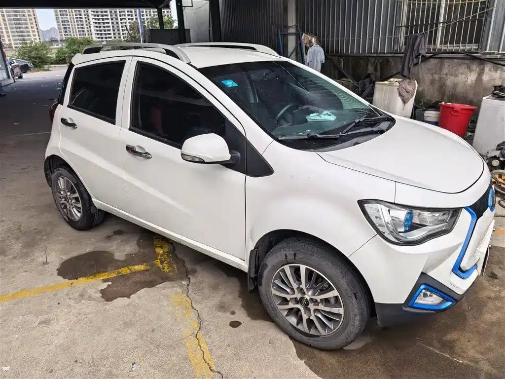 JAC iEV6E 2018 Sport Edition, iEV6E Luxury Smart Edition — миниатюра 2