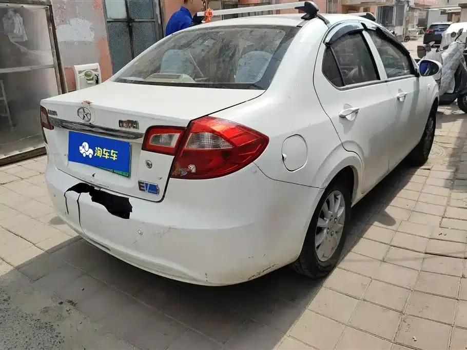JAC iEV 2014 iEV4 — миниатюра 3