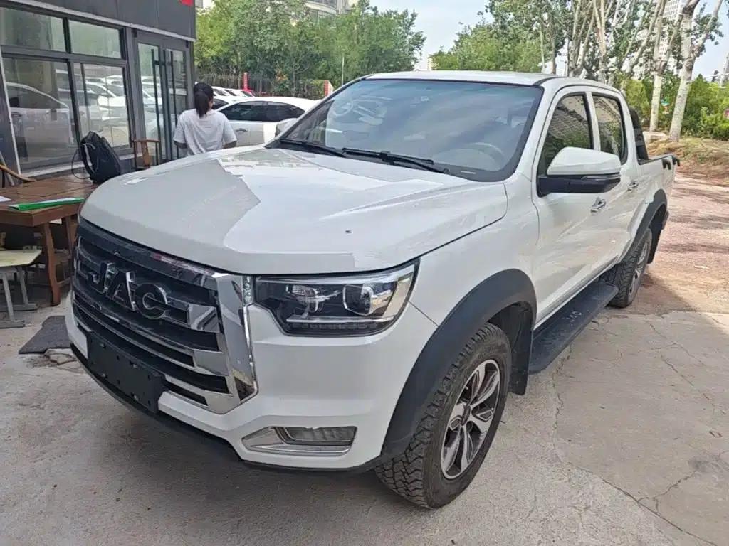JAC T8 2022 2.0T International Edition Diesel 4WD Luxury Double Lane Model HFC4DB2-2E — миниатюра 2