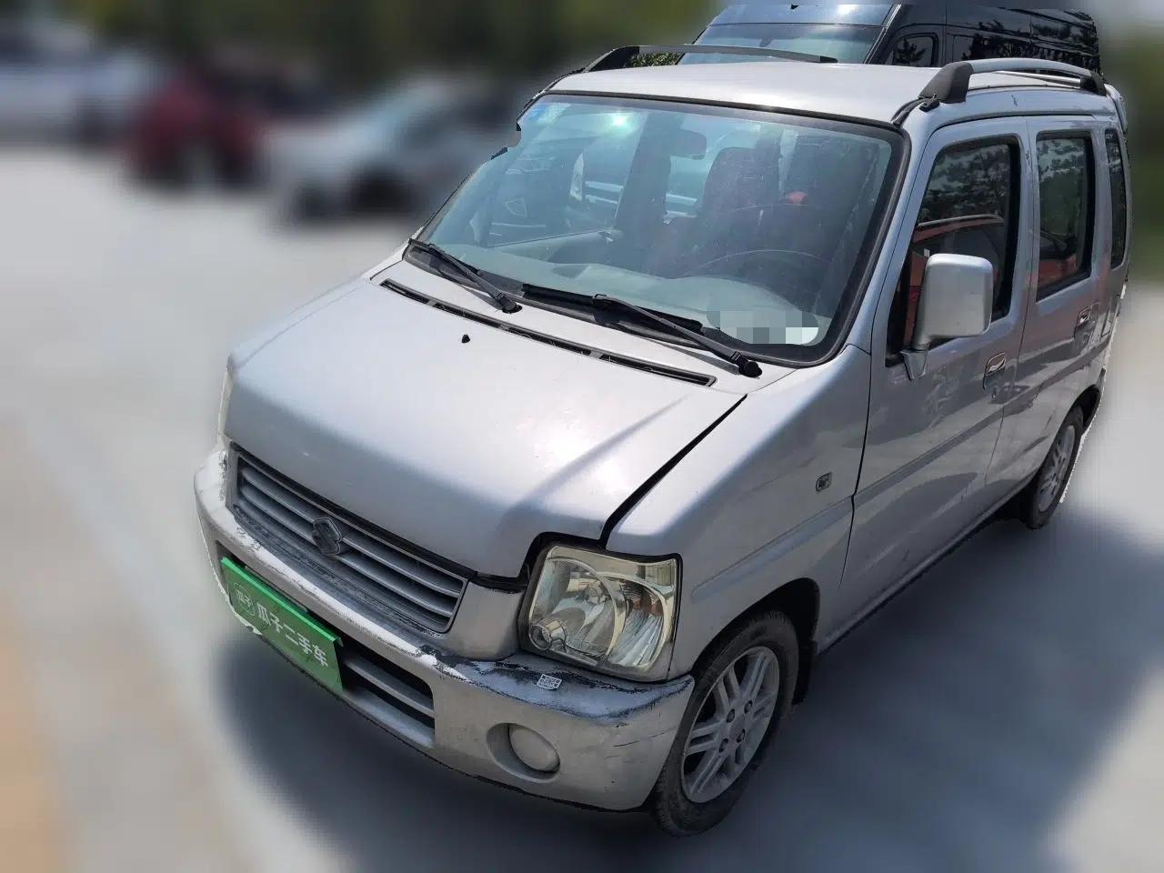 Suzuki Wagon R 2013 Venture Edition 1.0L Manual - Practical Model 3 — миниатюра 1
