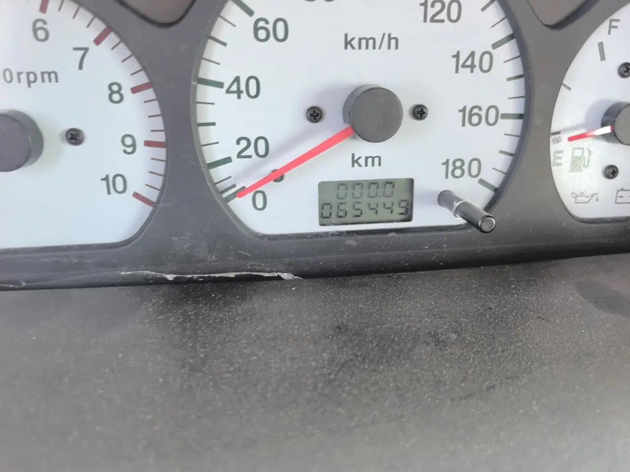 Suzuki Wagon R 2013 Venture Edition 1.0L Manual - Practical Model 3 — миниатюра 12