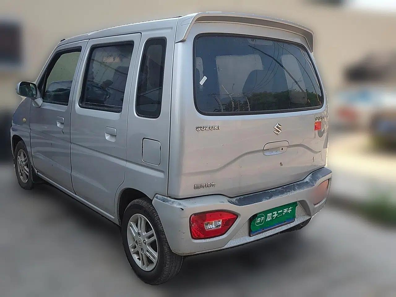 Suzuki Wagon R 2013 Entrepreneur Edition 1.0L Manual Comfort Version — миниатюра 4