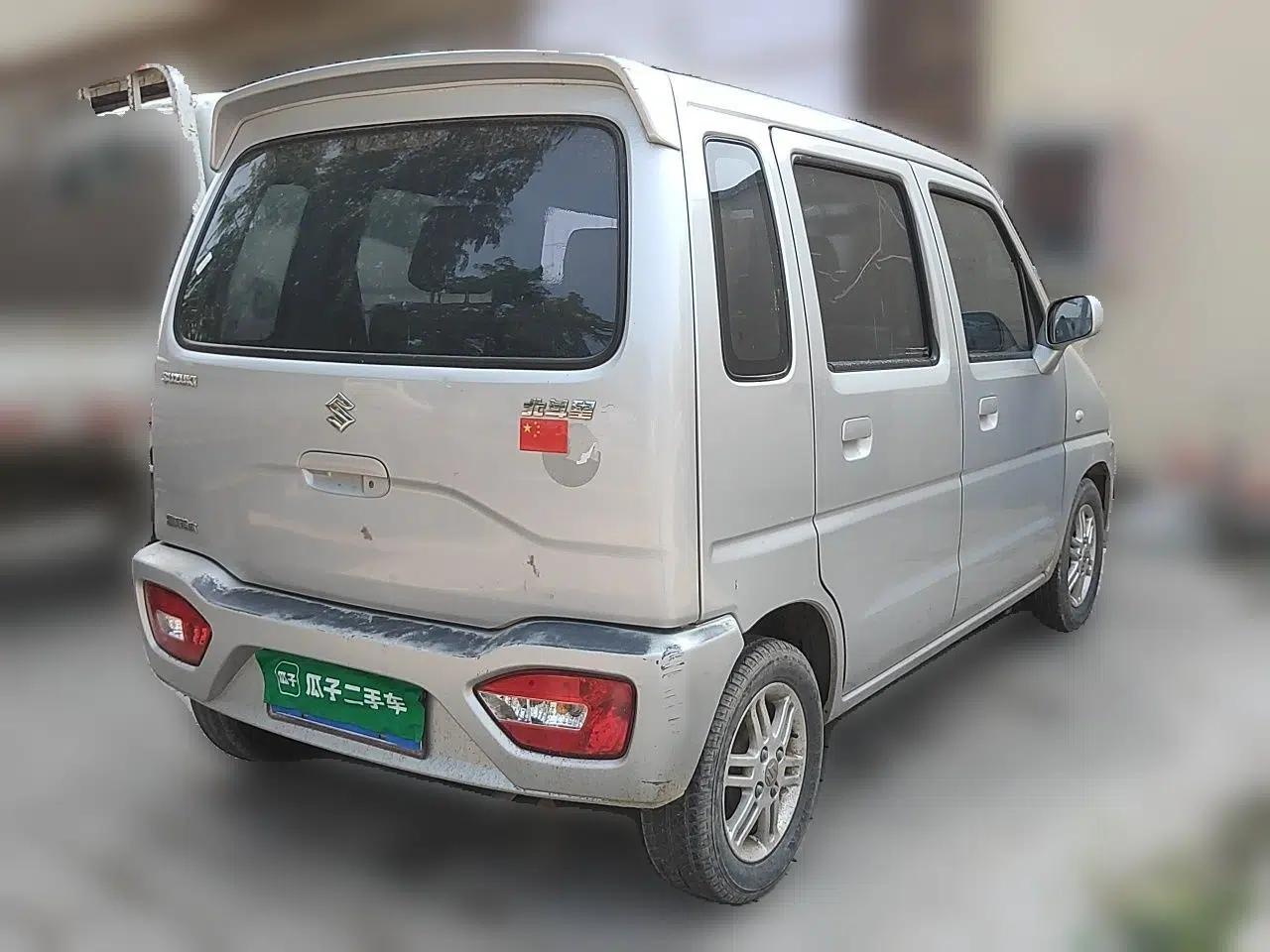 Suzuki Wagon R 2013 Entrepreneur Edition 1.0L Manual Comfort Version — миниатюра 6