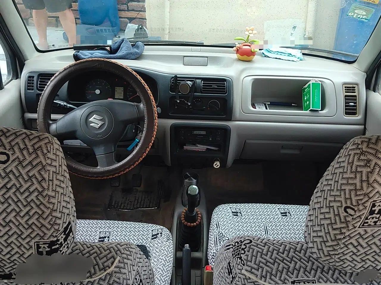 Suzuki Wagon R 2013 Entrepreneur Edition 1.0L Manual Comfort Version — миниатюра 9