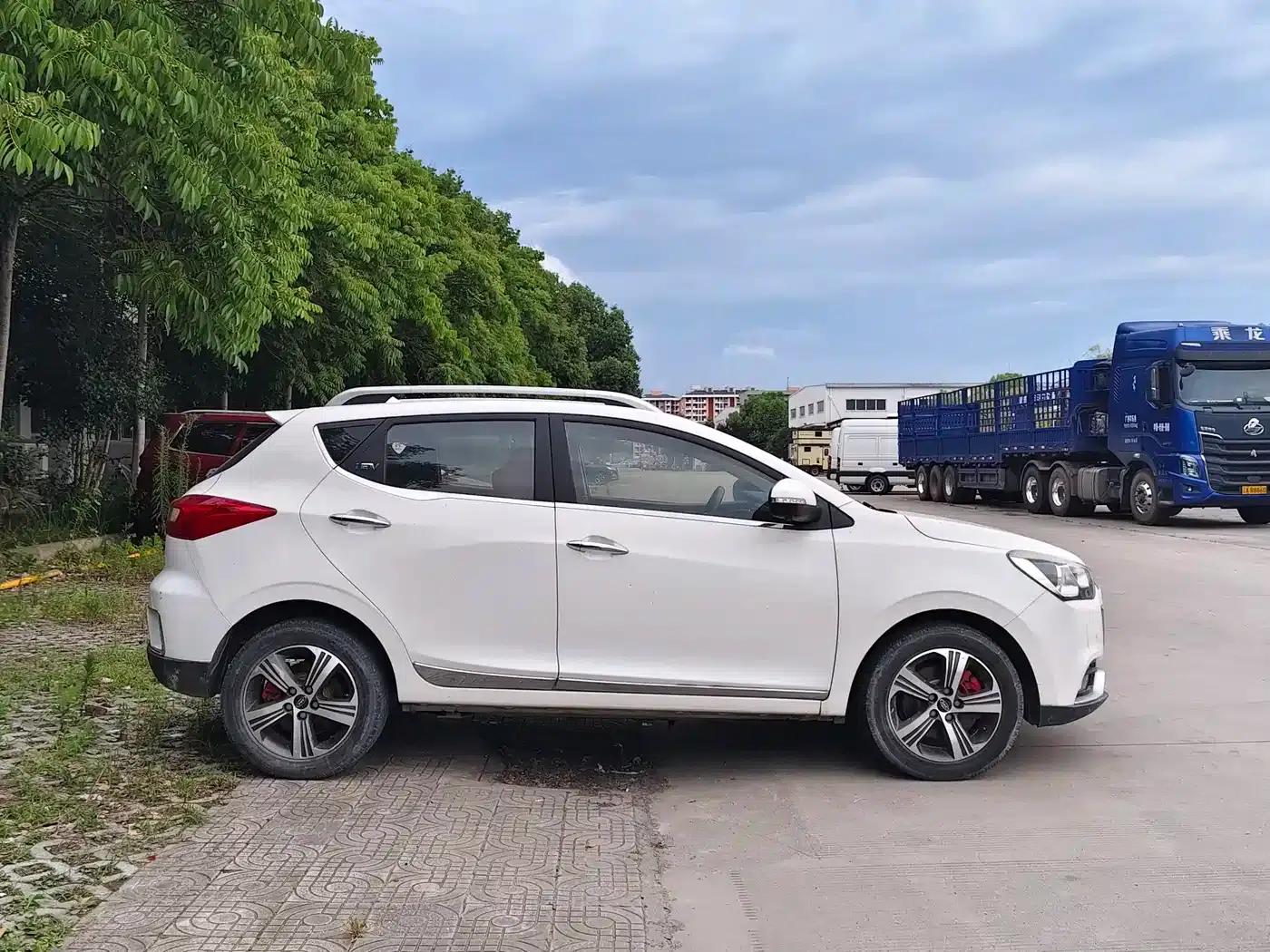 JAC iEV7S 2019 Luxury Smart Edition — миниатюра 8