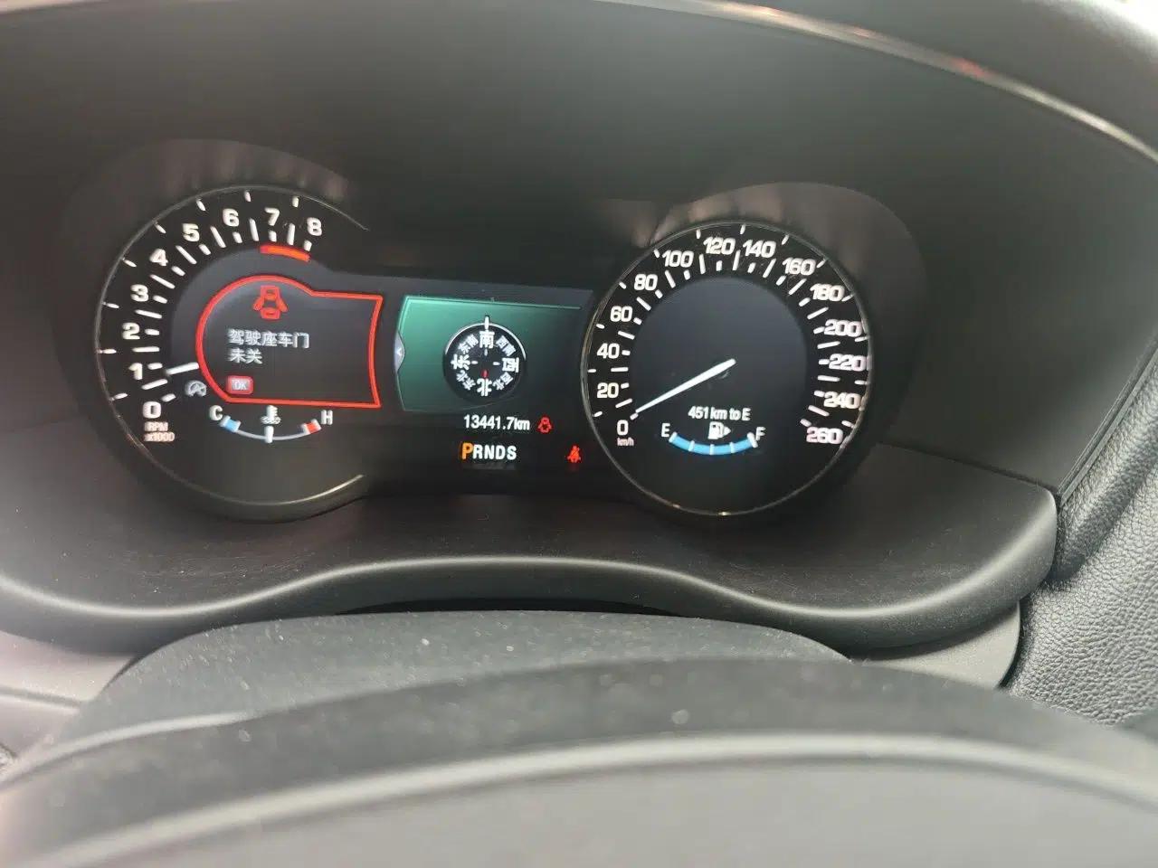 Lincoln MKC 2019 2.0T Two-Wheel Drive Luxury Edition China VI Standard — миниатюра 12