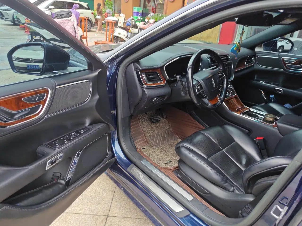 Lincoln Continental 2017 2.0T Two-Wheel-Drive Luxury Edition — миниатюра 16