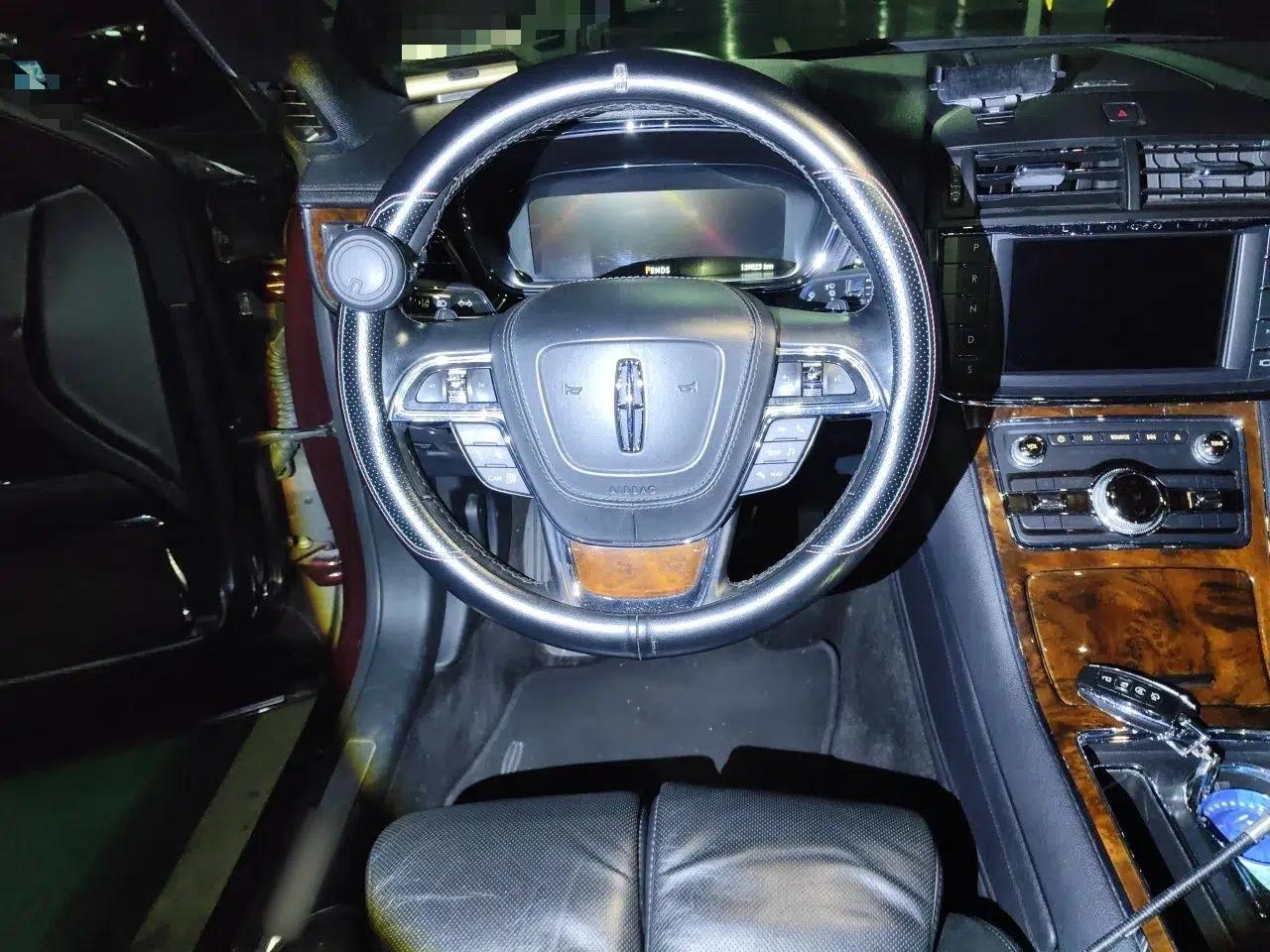 Lincoln Continental 2017 2.0T Two-Wheel Drive Prestige Edition — миниатюра 10