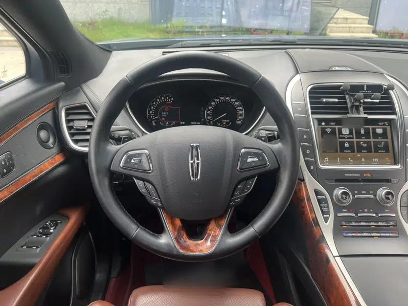 Lincoln MKX 2018 2.7T Four-Wheel Drive Prestige Edition — миниатюра 18