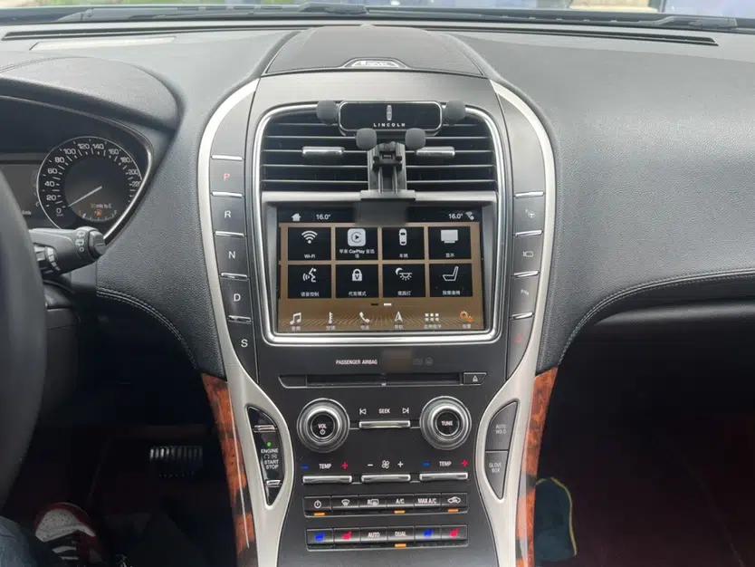 Lincoln MKX 2018 2.7T Four-Wheel Drive Prestige Edition — миниатюра 20