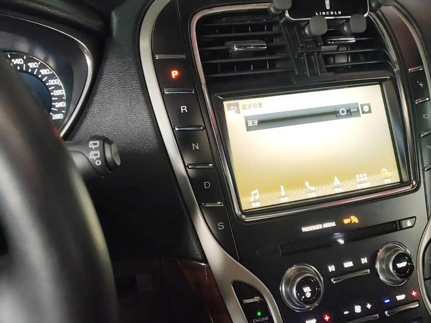 Lincoln MKX 2018 2.7T Four-Wheel Drive Prestige Edition — миниатюра 21