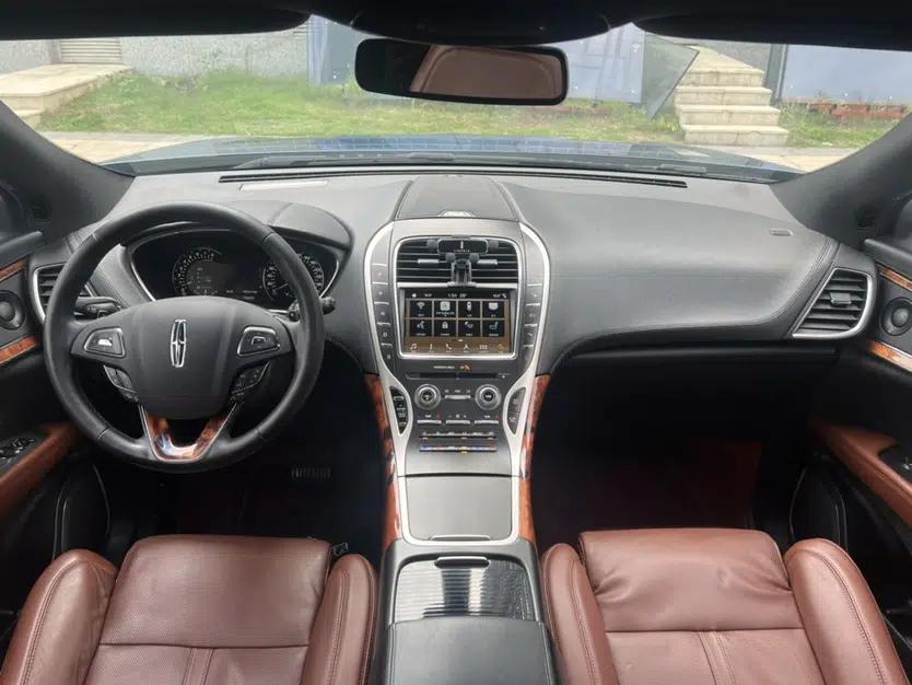 Lincoln MKX 2018 2.7T Four-Wheel Drive Prestige Edition — миниатюра 30