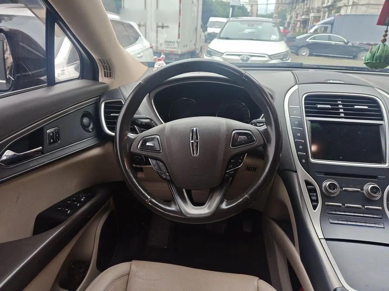Lincoln MKX 2017 2.0T Four-Wheel Drive Zunya Edition — миниатюра 10