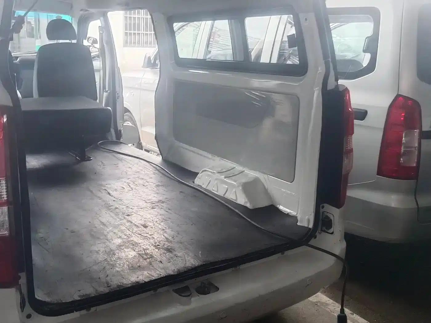 New Hiace EV 2023 Comfort Model — миниатюра 11