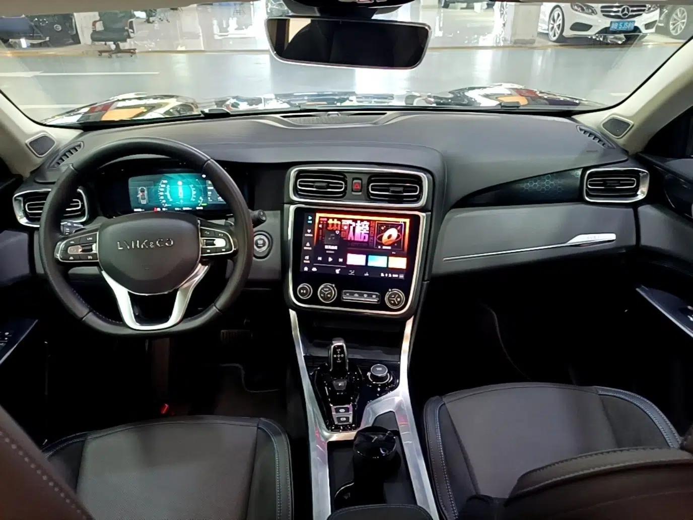 Lynk & Co 01 EM-P 2018 1.5T PHEV JingPro National Emission Standard V — миниатюра 18