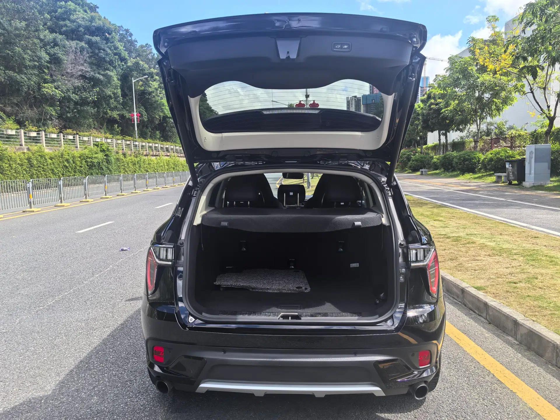Lynk & Co 01 EM-P 2018 1.5T PHEV JingPro National Emission Standard V — миниатюра 28