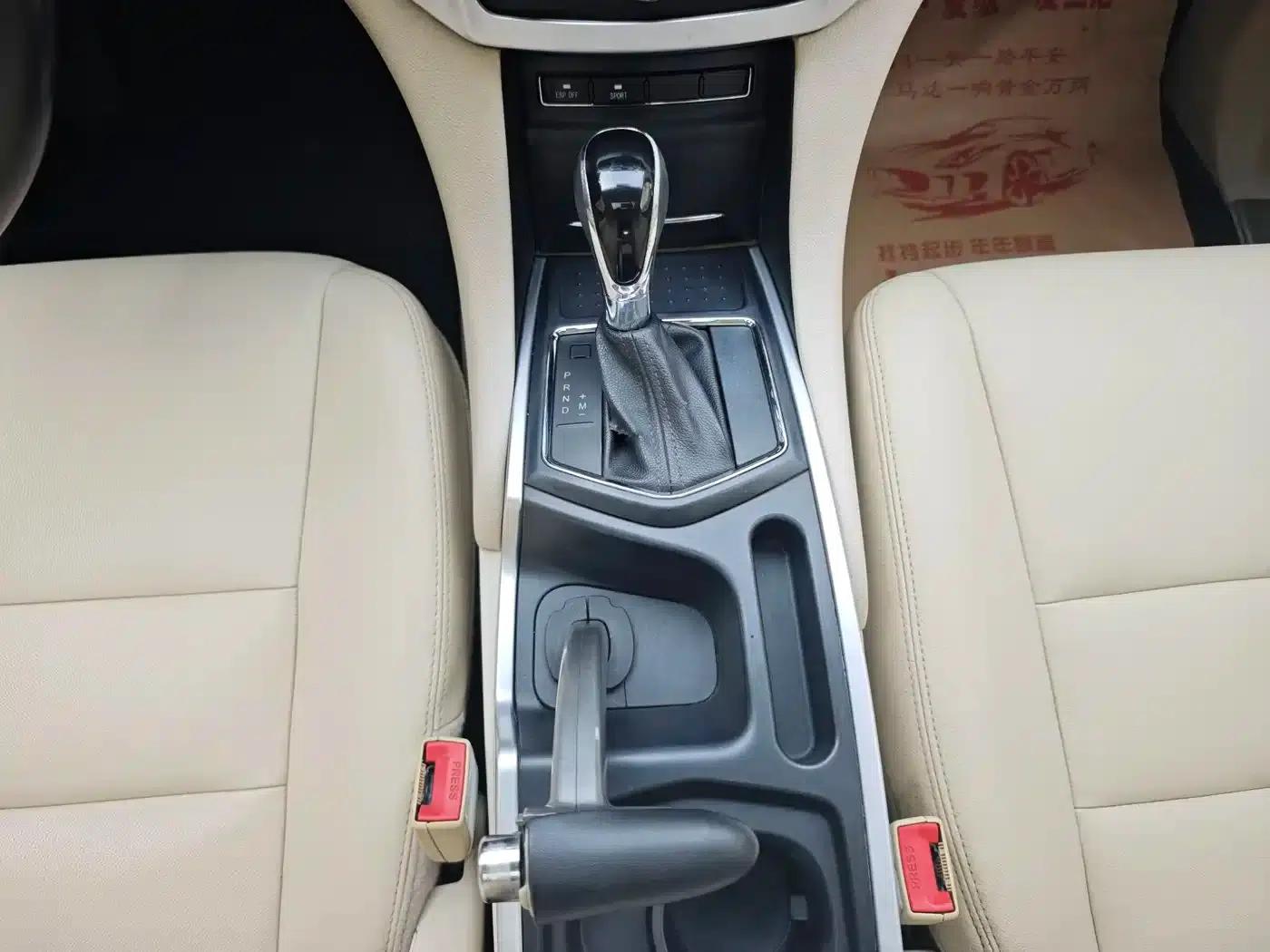 Yusheng S350 2014 2.4T Automatic 2WD Diesel Luxury Sunroof Edition 7-Seater — миниатюра 17