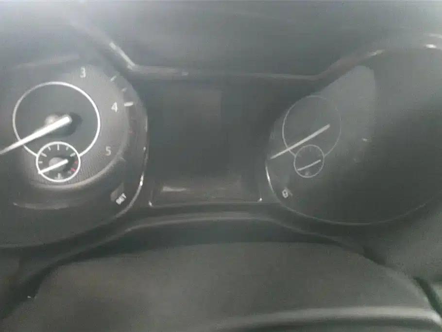 Yusheng S350 2013 2.4T Automatic 2WD Diesel Luxury 5-Seater — миниатюра 14