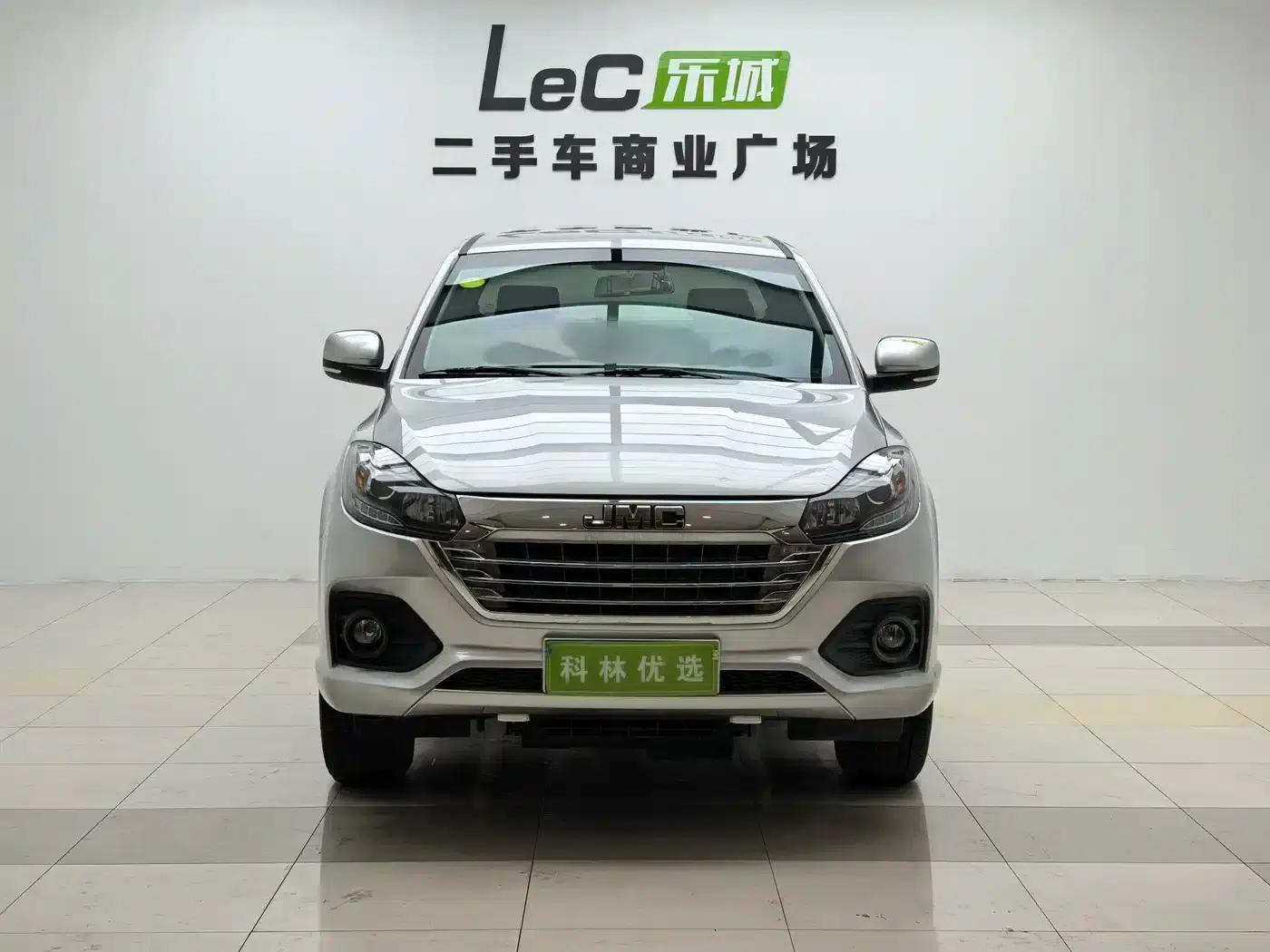 Baodian 2020 2.5T Diesel 2WD Comfort Edition Long Wheelbase JX4D25A6L — миниатюра 2