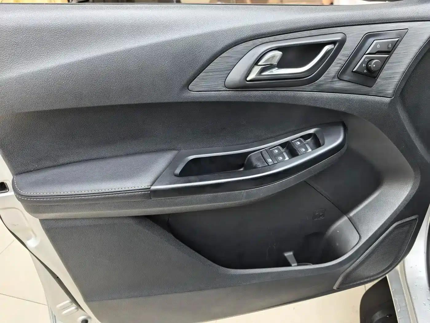 Baodian 2020 2.5T Diesel 2WD Comfort Edition Long Wheelbase JX4D25A6L — миниатюра 16