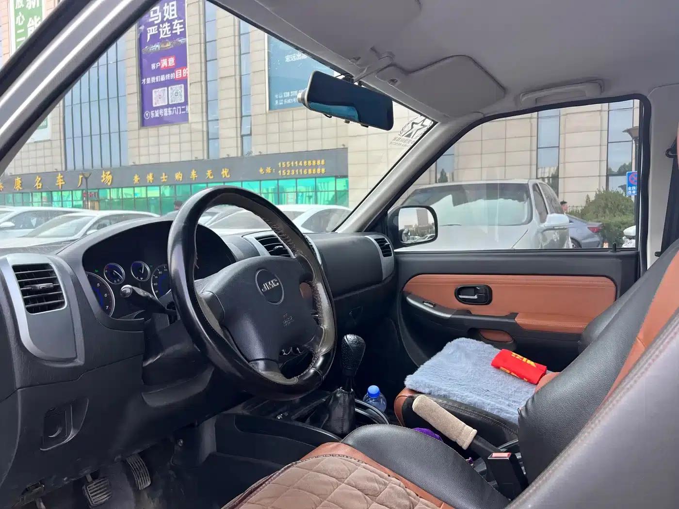 Baodian 2016 New Value-for-Money Diesel Two-Wheel Drive Standard Luxury Model JX493ZLQ4G — миниатюра 4